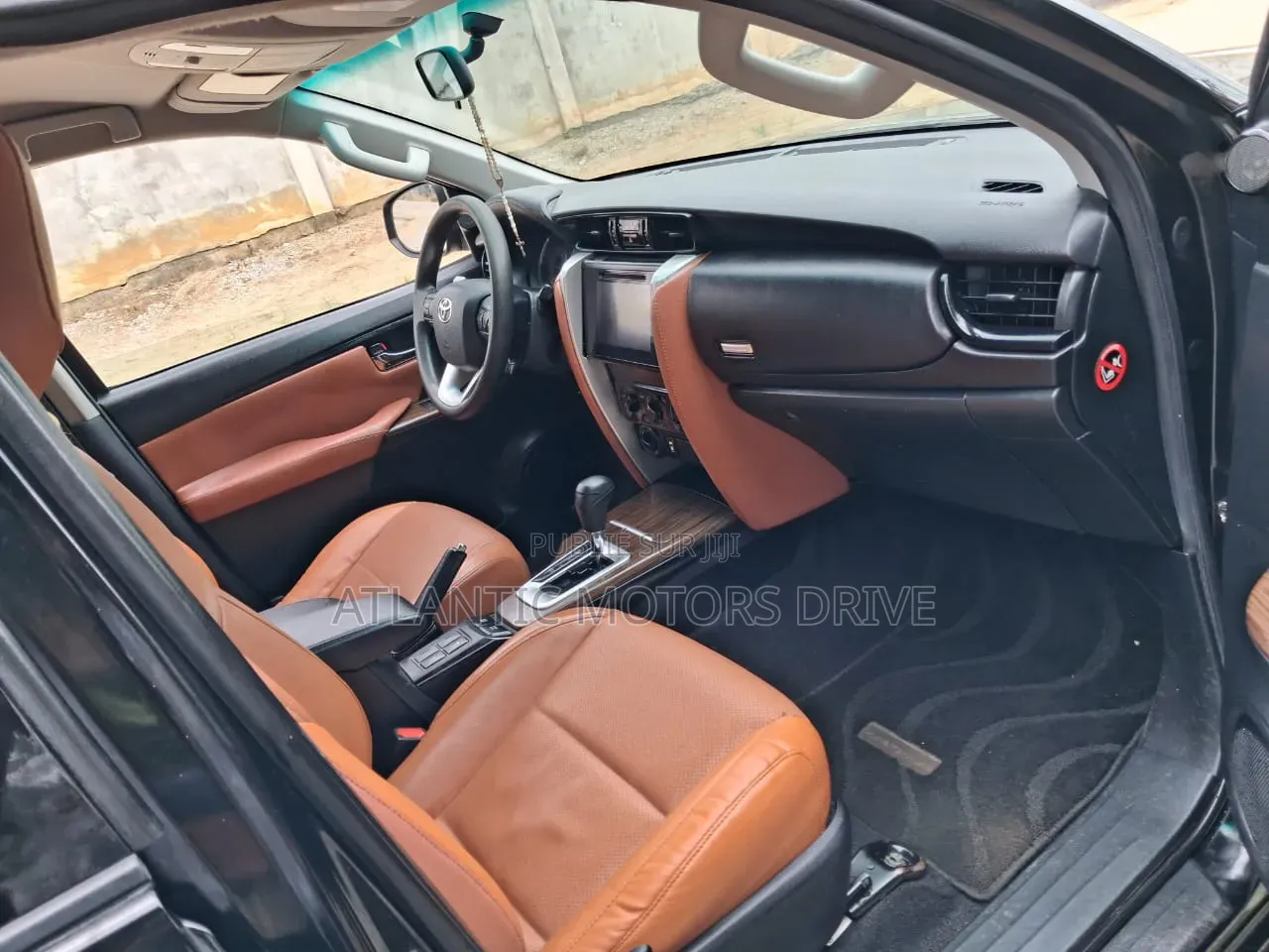 Toyota Fortuner 2020 Noir
