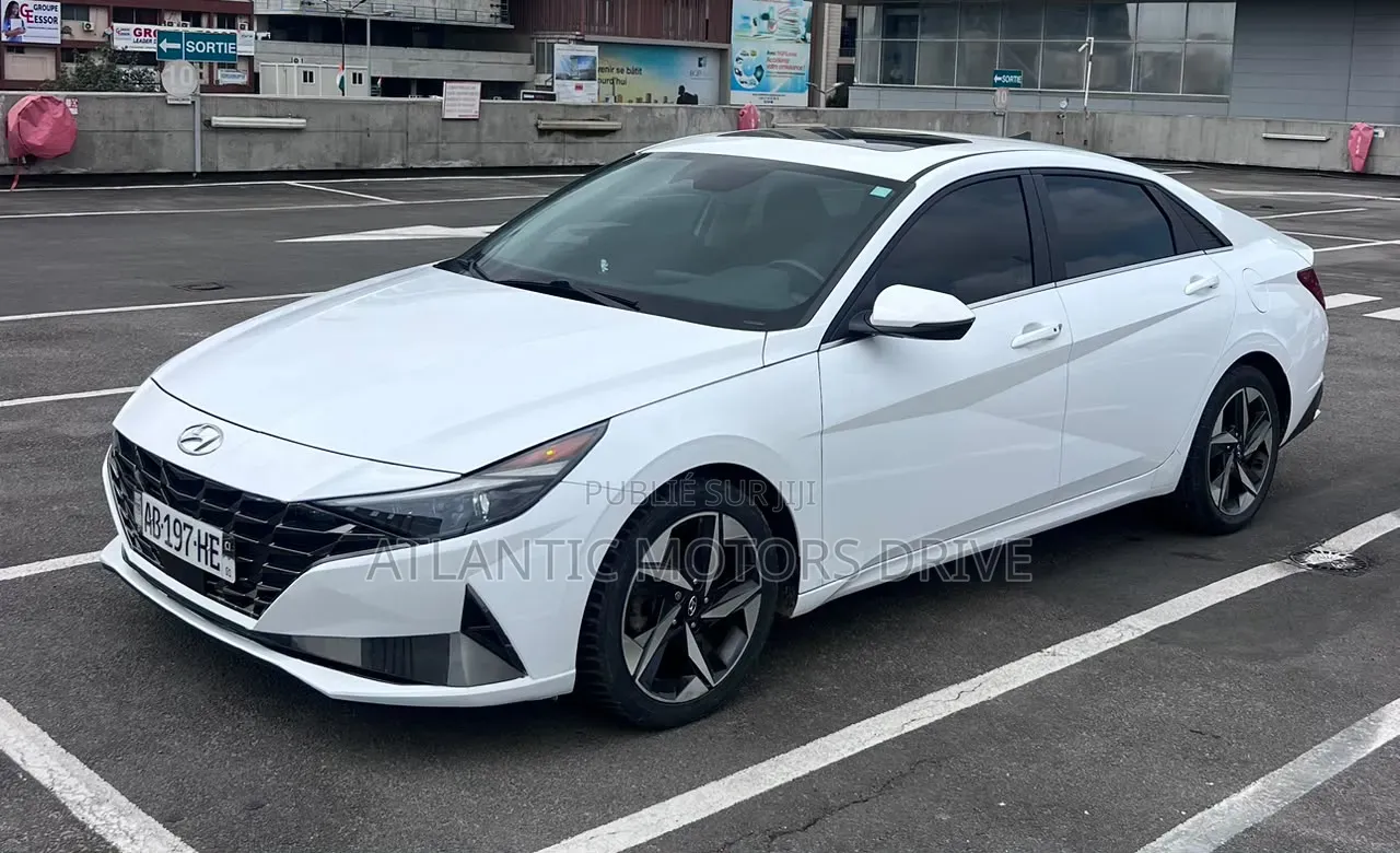Hyundai Elantra 2021 Blanc