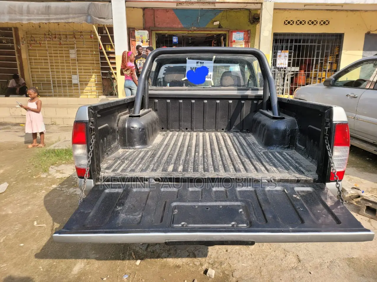 Nissan Hardbody 2010 Gris