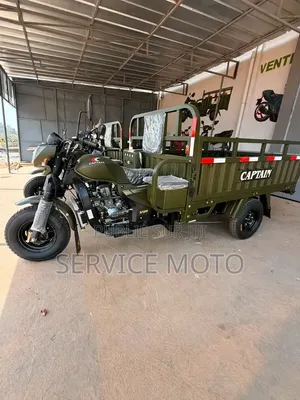 Nouveau Royal Moto/Vélomoteurs 2023 Autre