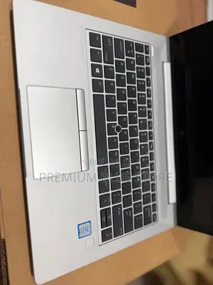 Nouveau HP EliteBook 830 G5 8GB Intel Core i5 SSD 256GB