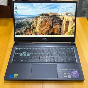 Nouveau Ordinateur portable MSI Cyborg 14 16GB Intel Core i5 SSD 512GB