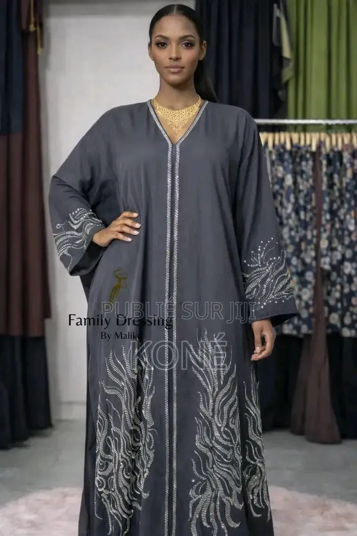 Robe Des Femmes