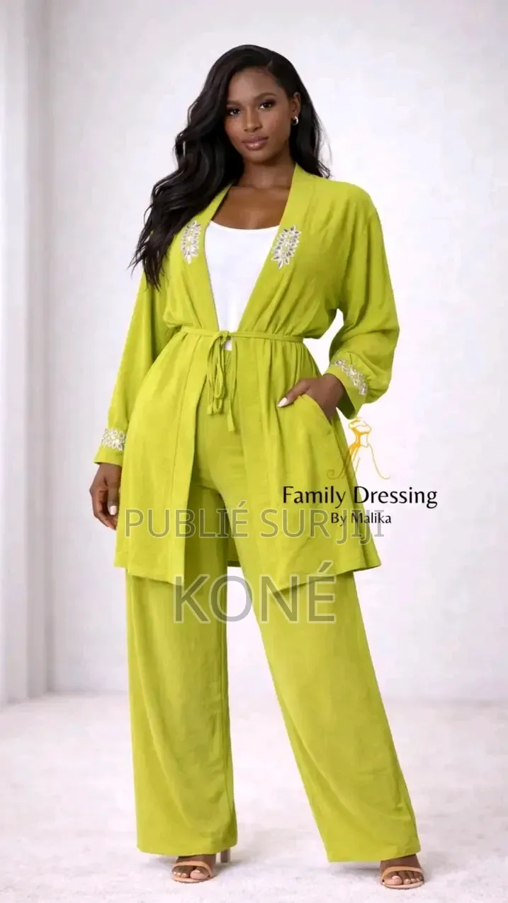 Robe Des Femmes