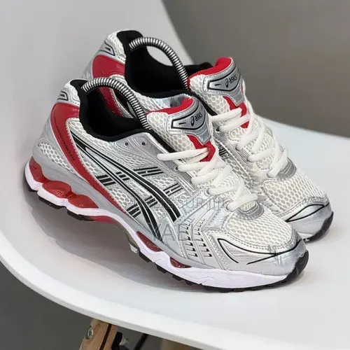 Chaussures Kehou Marque Asics Idéal Pour La Rentrée Scolaire