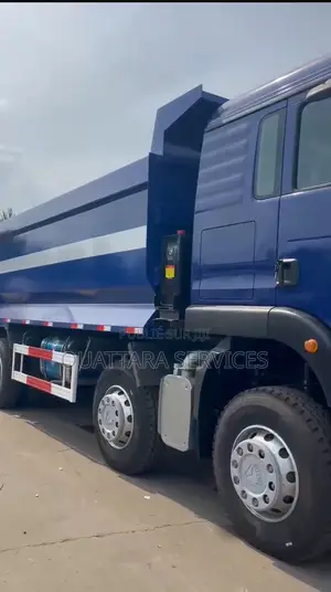 Camion Howo 8*4 TX