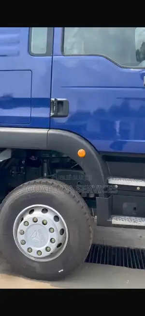 Camion Howo 8*4 TX