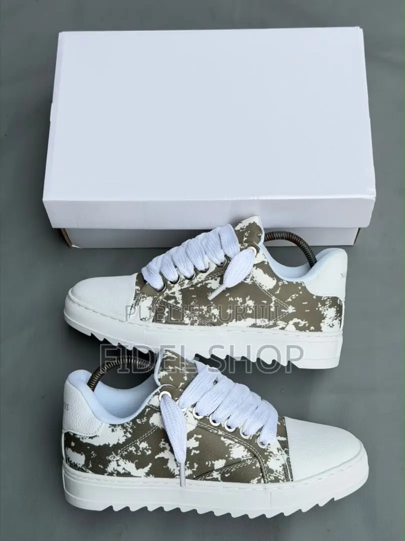 Paire De Numeris Shoes