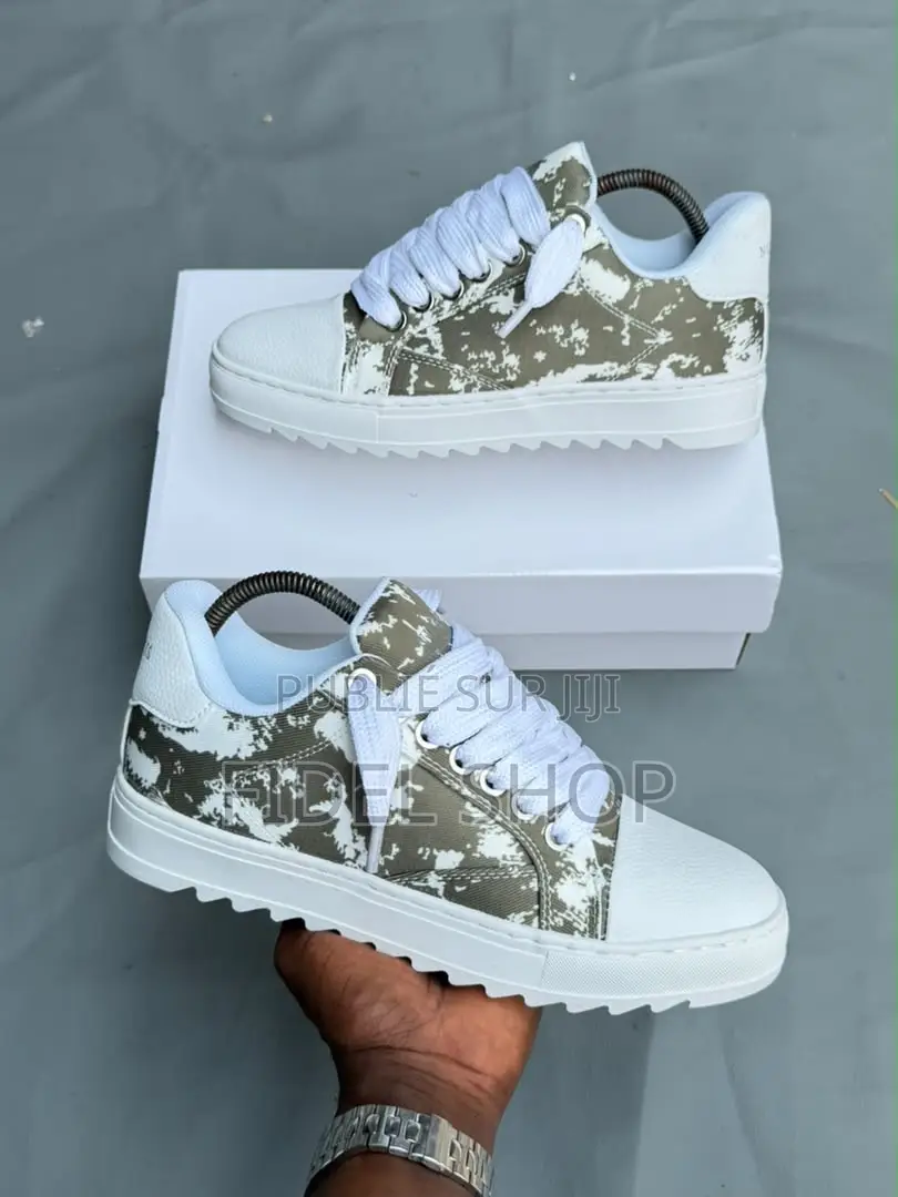 Paire De Numeris Shoes