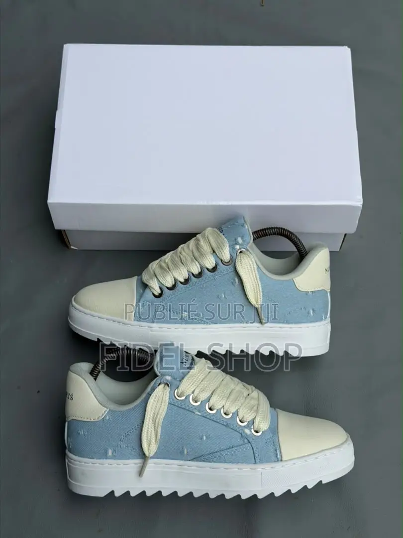 Paire De Numeris Shoes