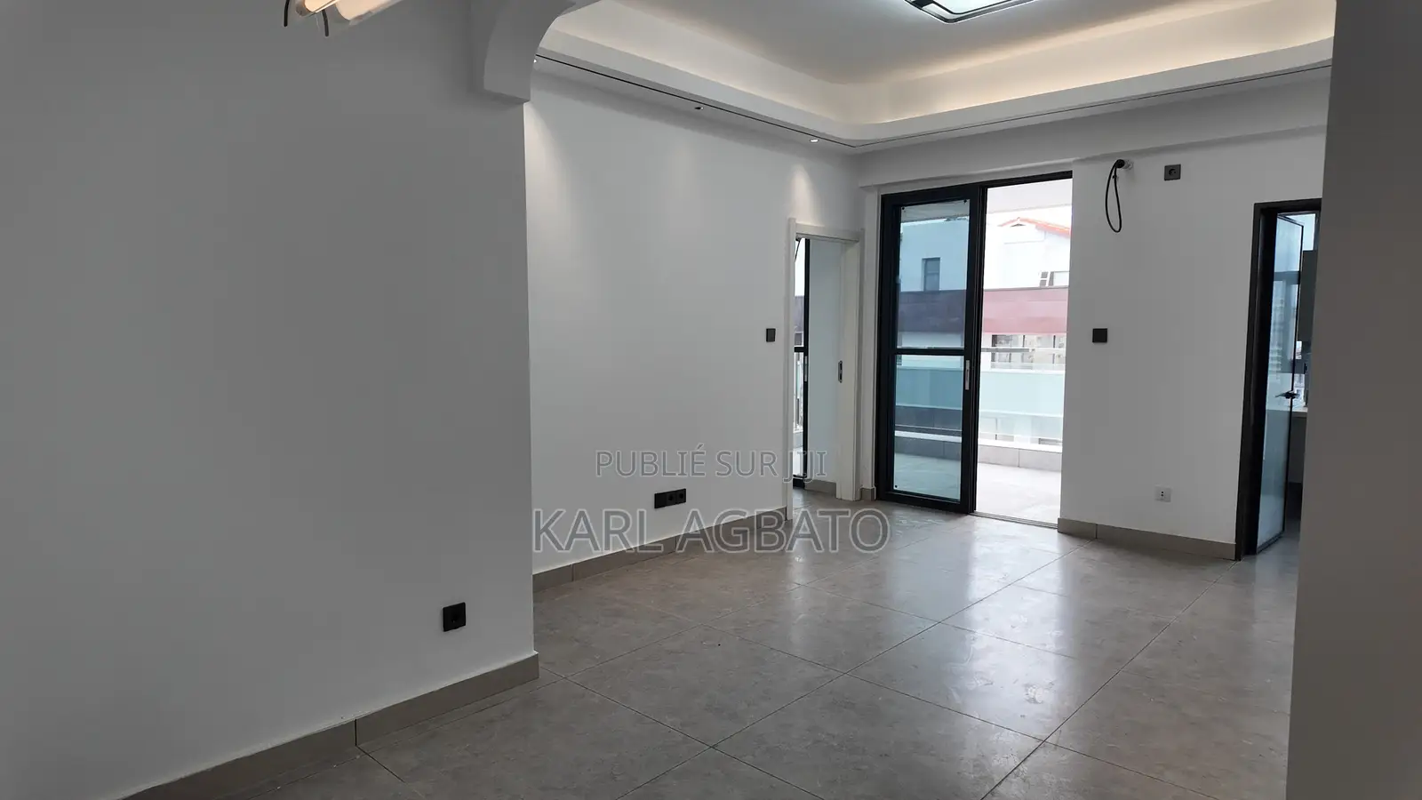 1chbre Appartement dans Karl, Marcory à Vendre