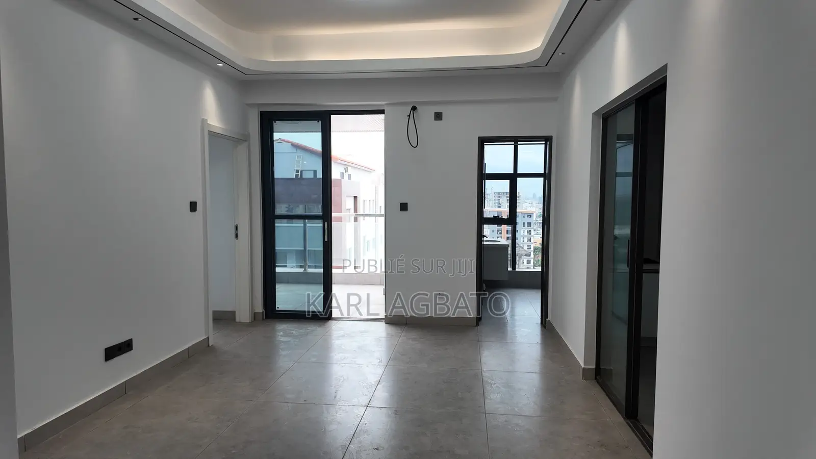 1chbre Appartement dans Karl, Marcory à Vendre