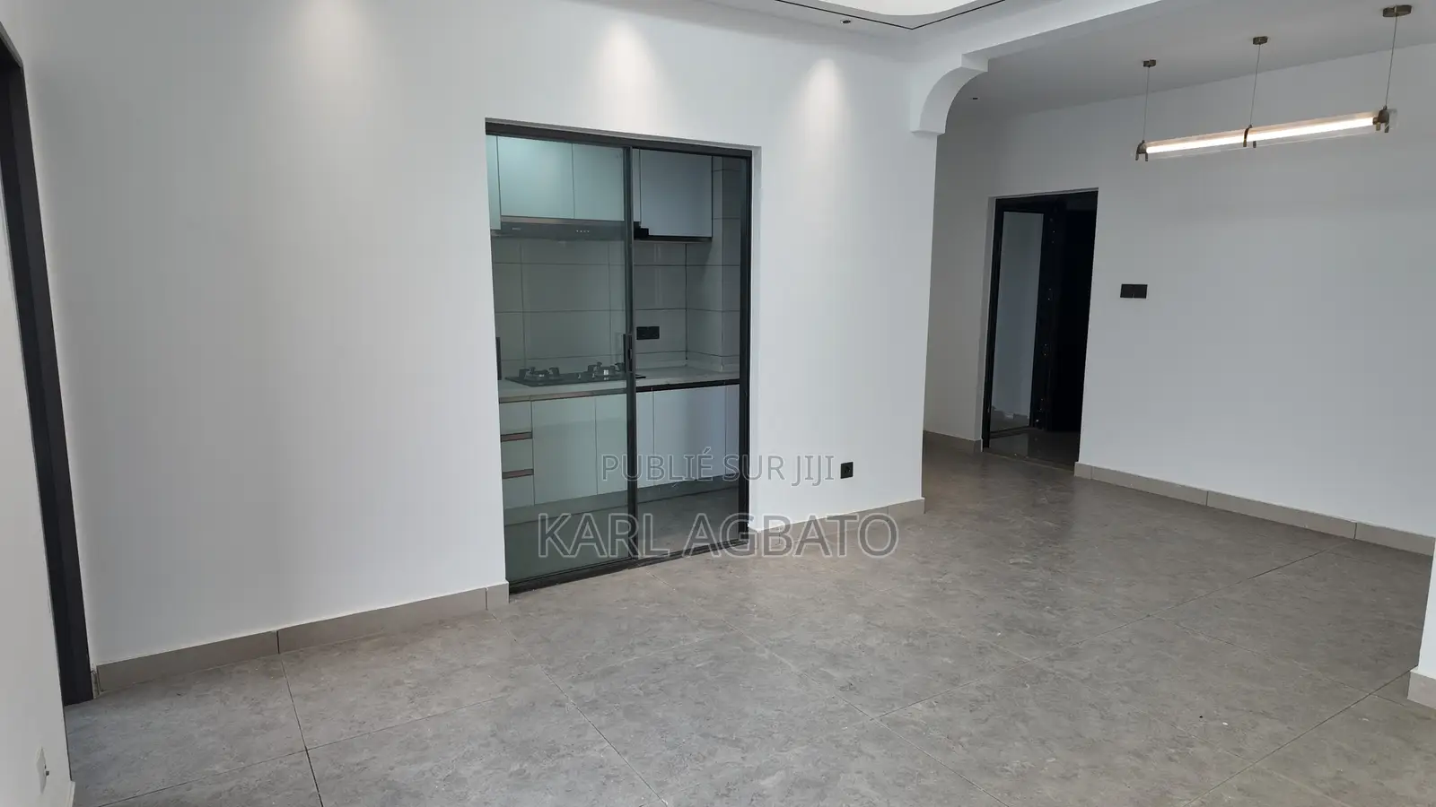 1chbre Appartement dans Karl, Marcory à Vendre