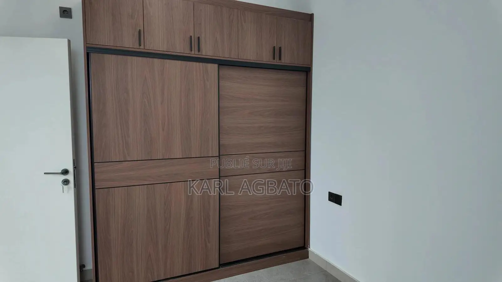 1chbre Appartement dans Karl, Marcory à Vendre