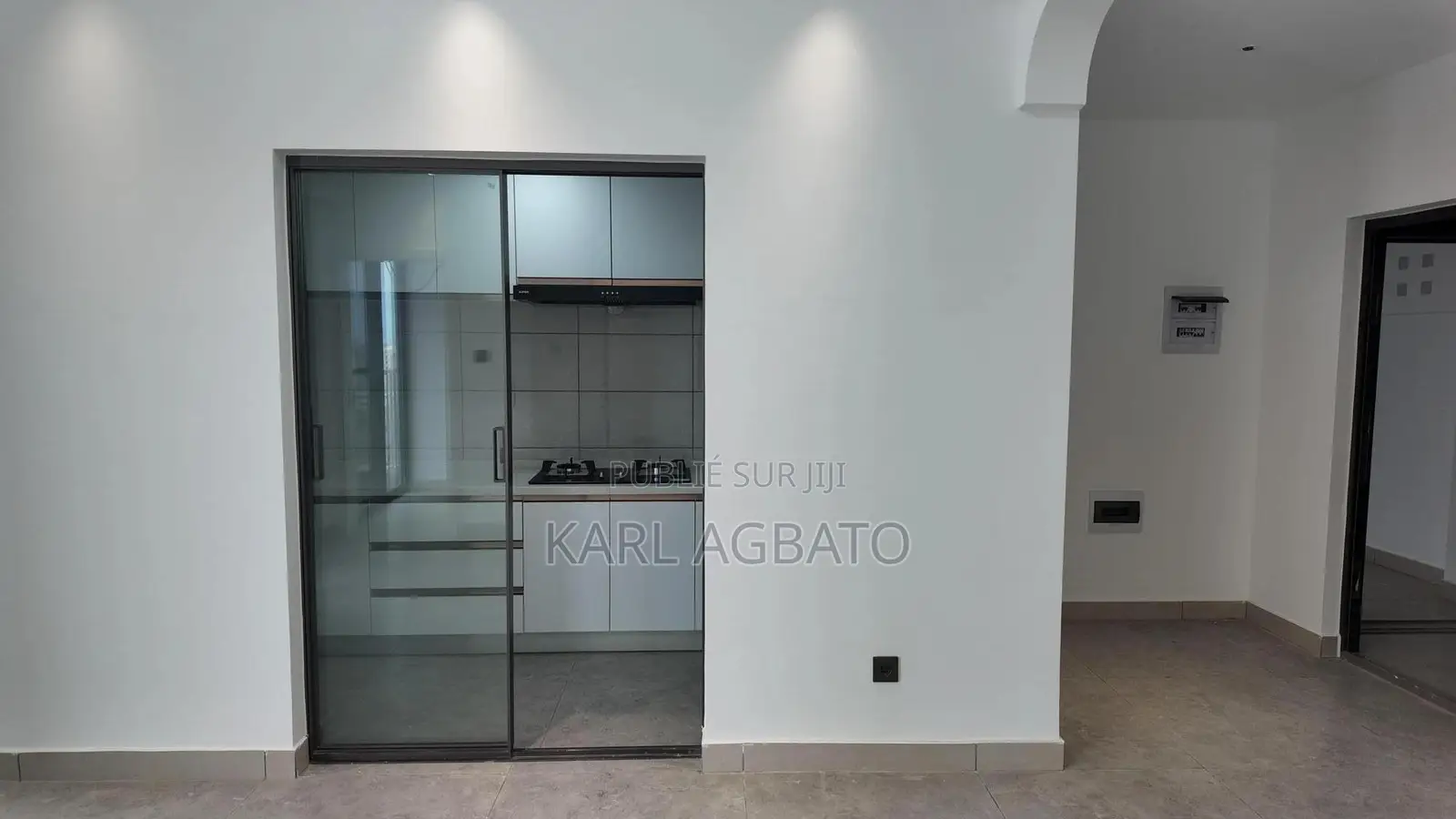 1chbre Appartement dans Karl, Marcory à Vendre