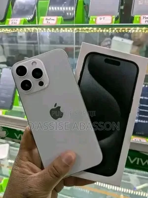 Nouveau Apple iPhone 15 256 GB Argenté