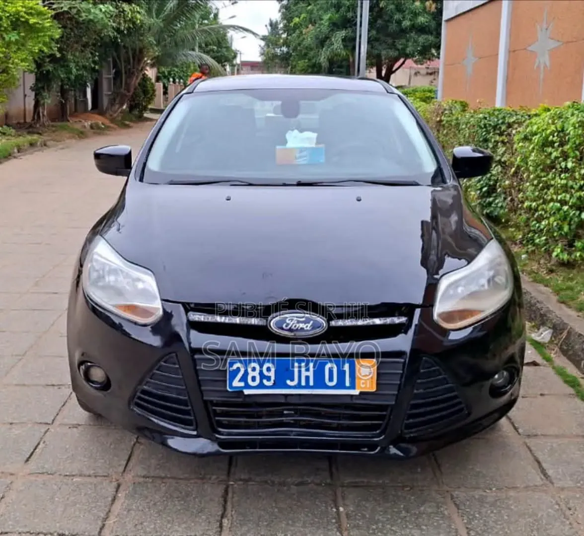 Ford Focus 2012 Noir