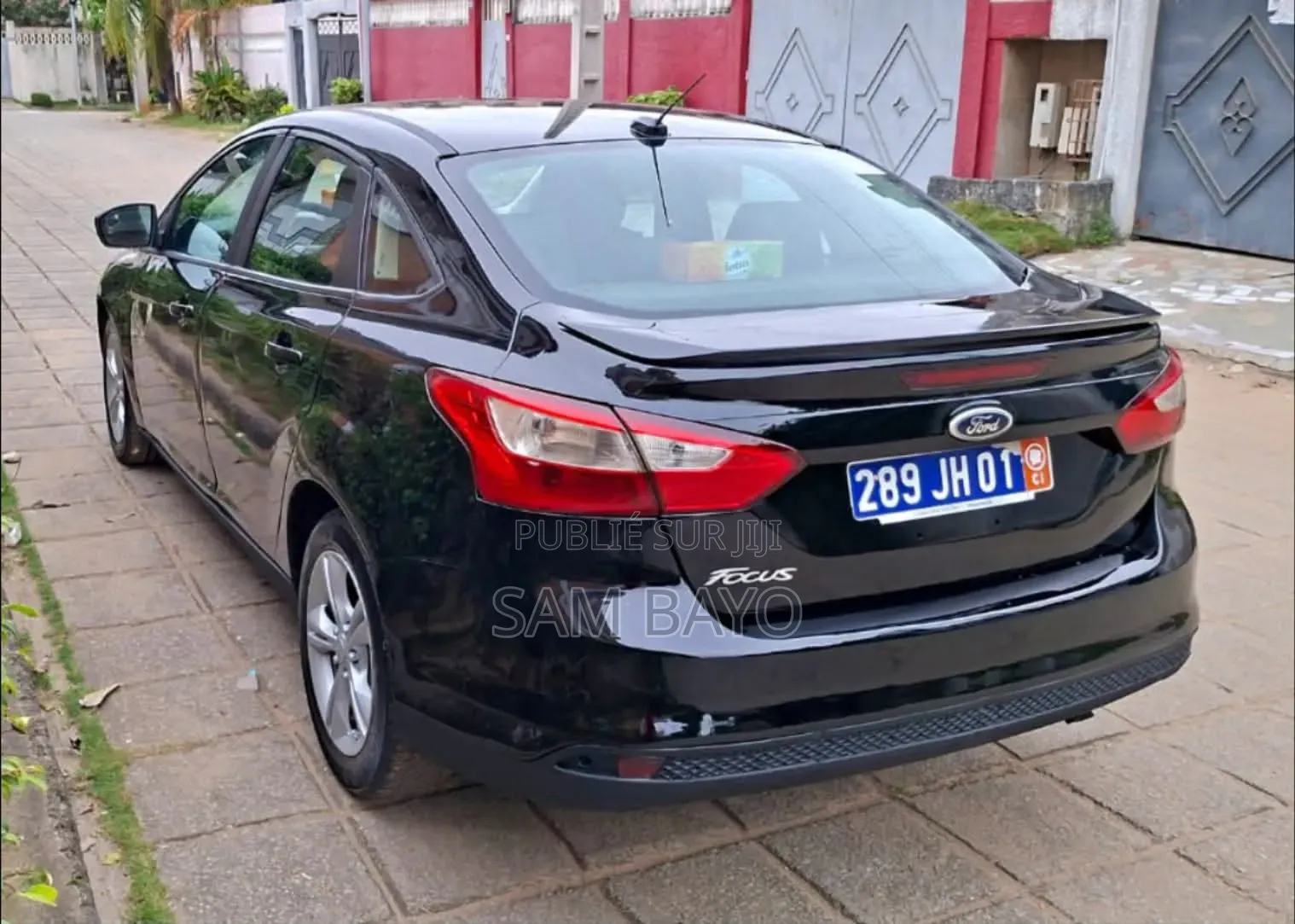 Ford Focus 2012 Noir