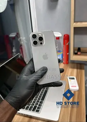 Nouveau Apple iPhone 15 Pro Max 256 GB Argenté