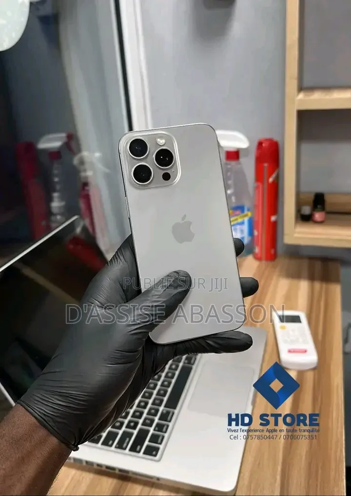 Nouveau Apple iPhone 15 Pro Max 256 GB Argenté