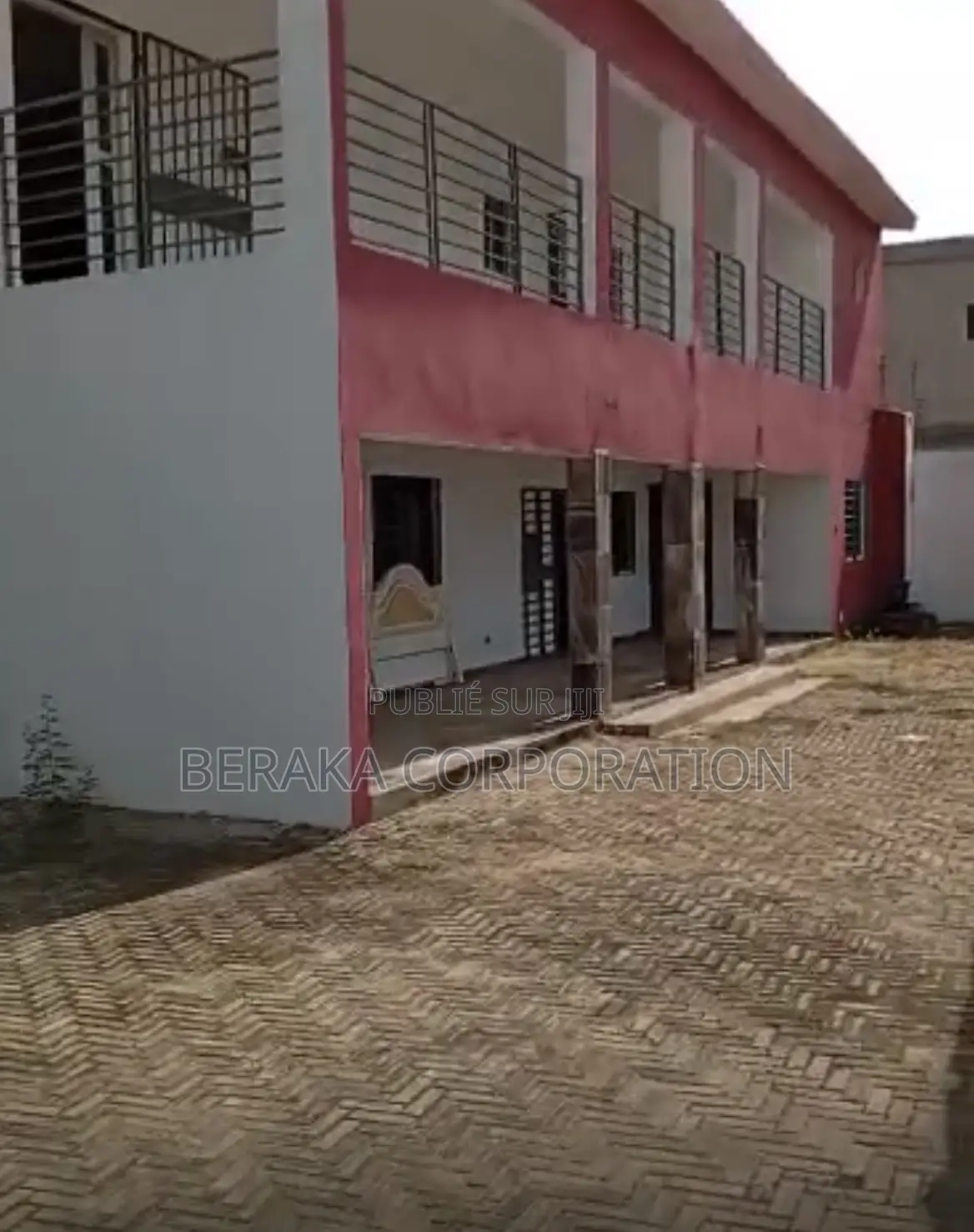 9chbre Duplex dans Beraka Corporation, Boulay Island à Vendre