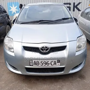 Toyota Auris 2018 Gris