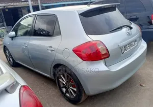 Toyota Auris 2018 Gris