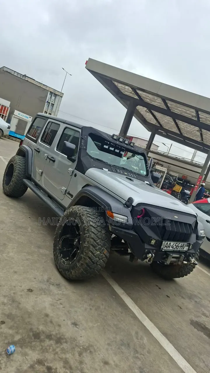Jeep Wrangler 2025 Gris