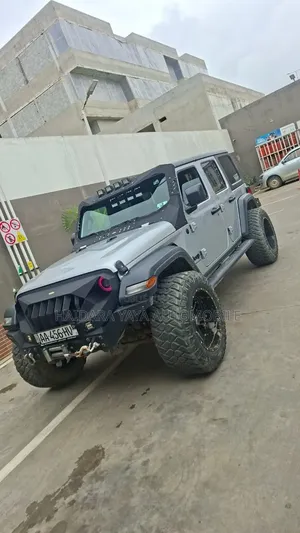 Jeep Wrangler 2025 Gris