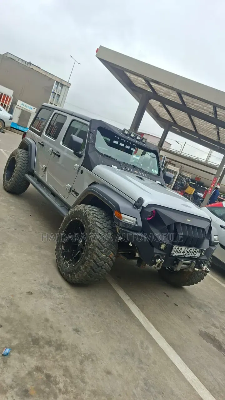 Jeep Wrangler 2025 Gris