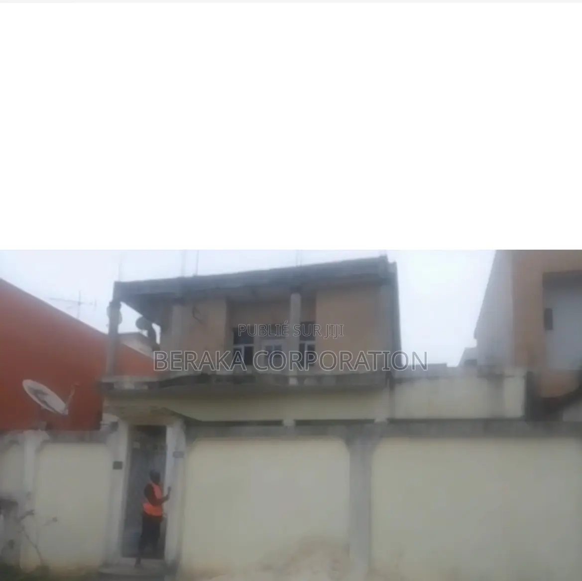 * À VENDRE – TERRAIN DE 300 M2 À BELLE CÔTE*  *Très Beau Terrain Pl