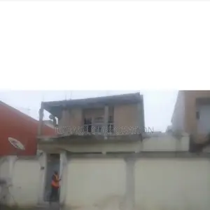 * À VENDRE – TERRAIN DE 300 M2 À BELLE CÔTE*  *Très Beau Terrain Pl