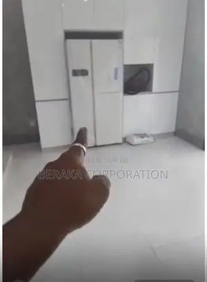 6chbre Duplex dans Beraka Corporation, Cocody à Vendre