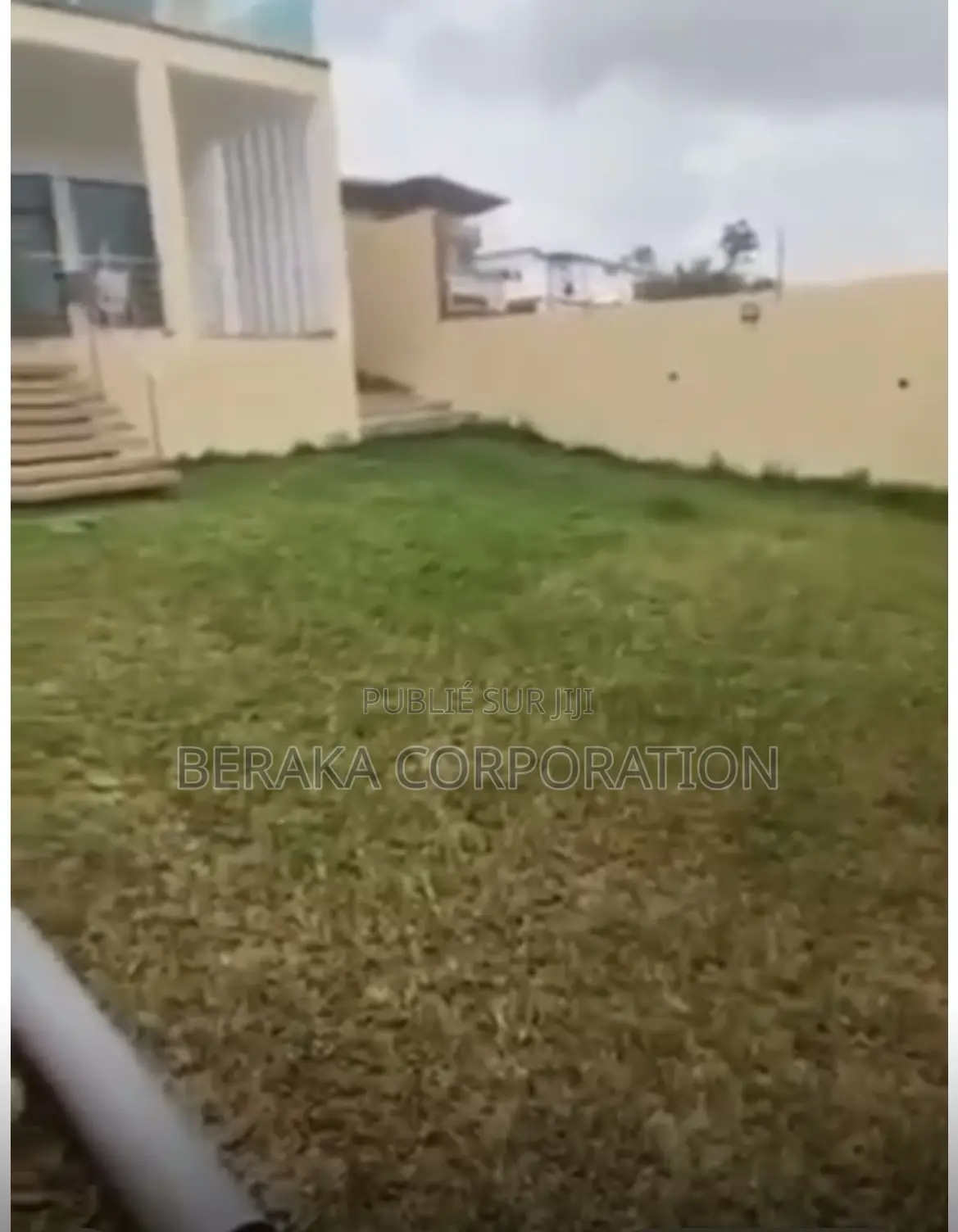 6chbre Duplex dans Beraka Corporation, Cocody à Vendre