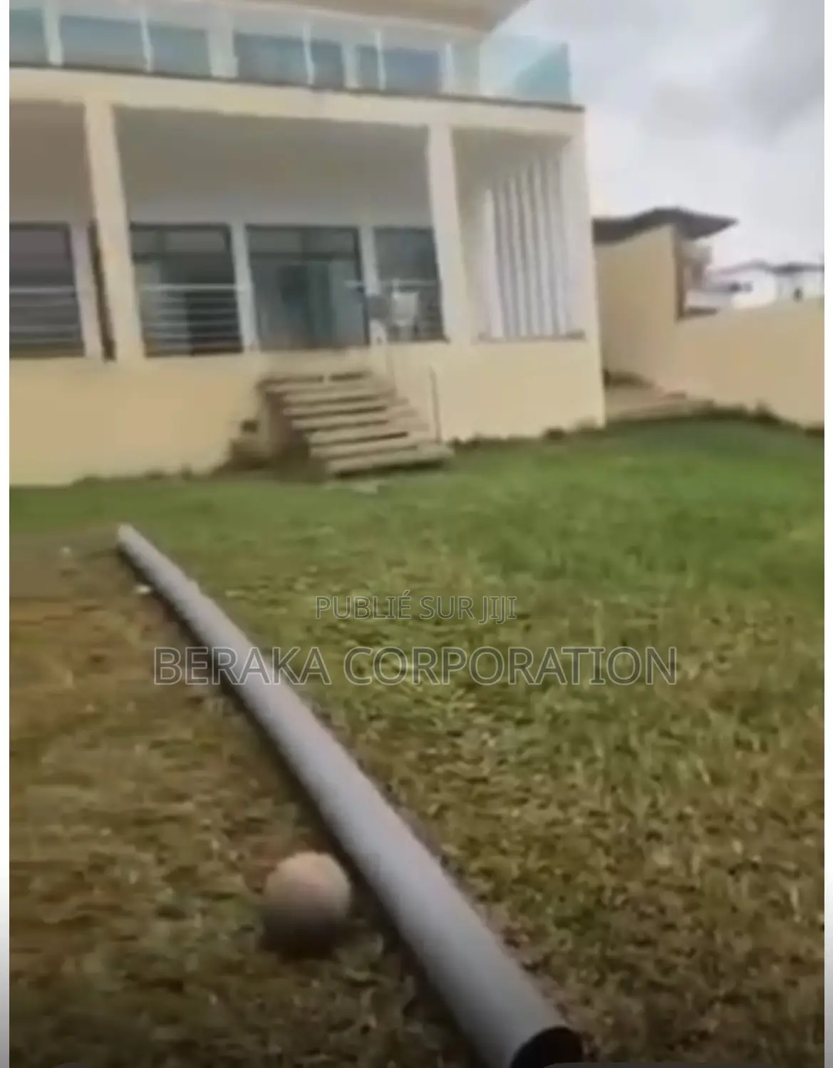 6chbre Duplex dans Beraka Corporation, Cocody à Vendre