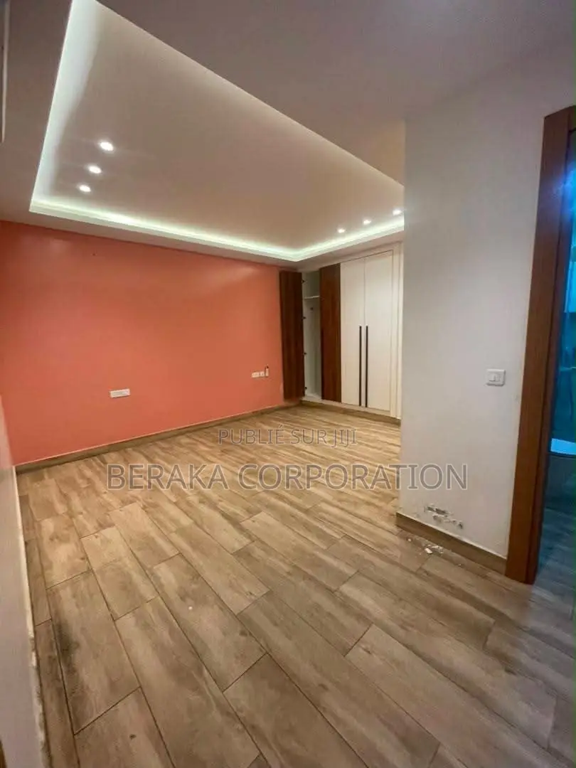 2chbre Appartement dans Beraka Corporation, Cocody à Louer