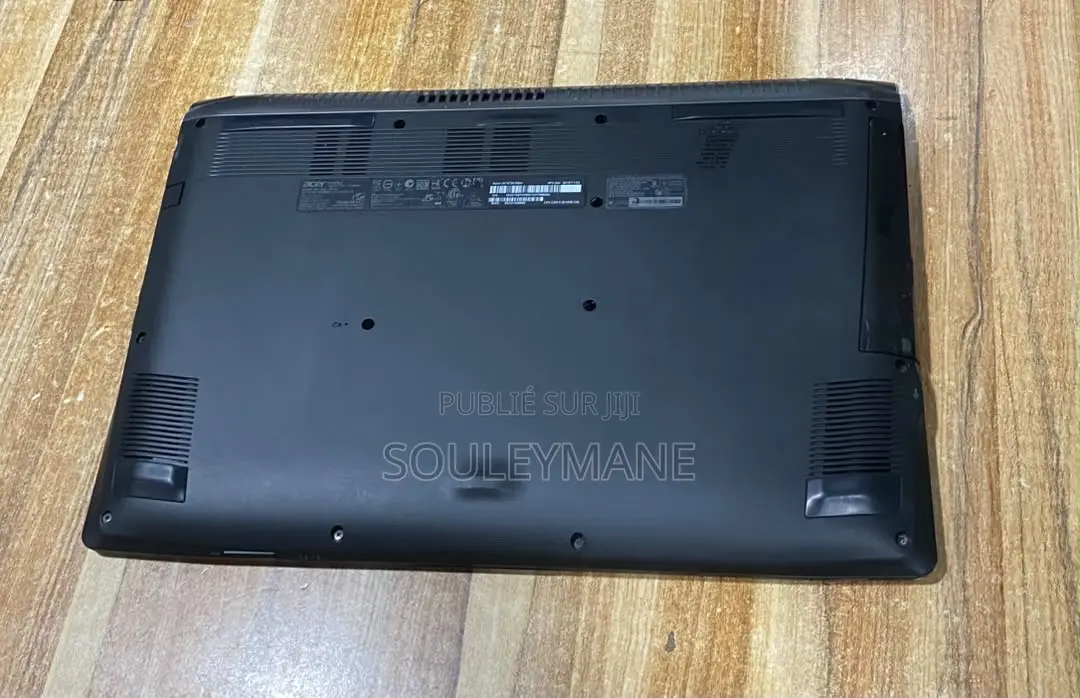 Ordinateur portable Acer Aspire 17 8GB Intel Core i5 HDD+SSD 1.5T