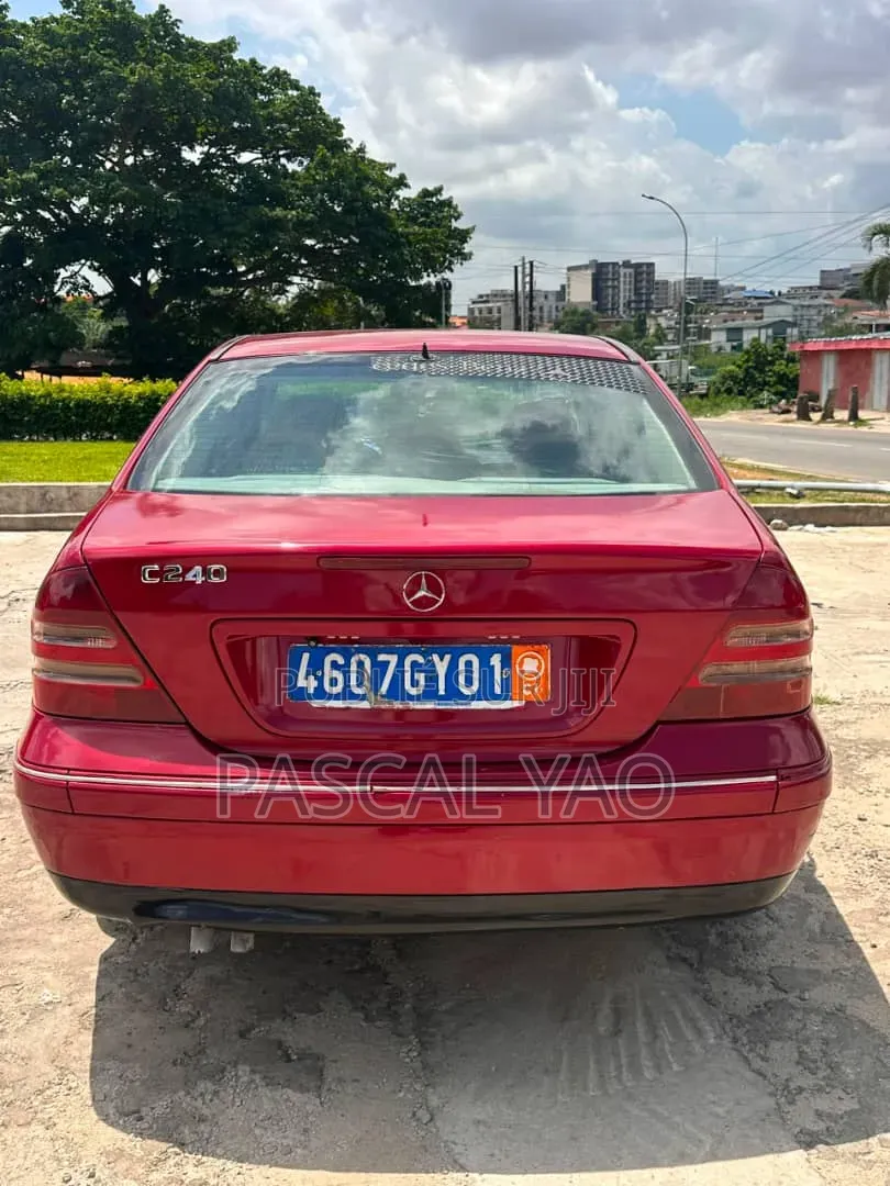Mercedes-Benz C240 2.6 RWD 2000 Pearl
