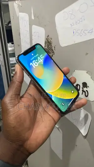 Apple iPhone X 64 GB Noir