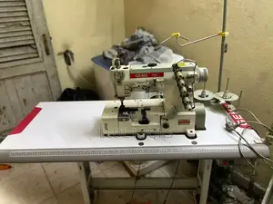 Machine À Coudre Tricot Gems + Table