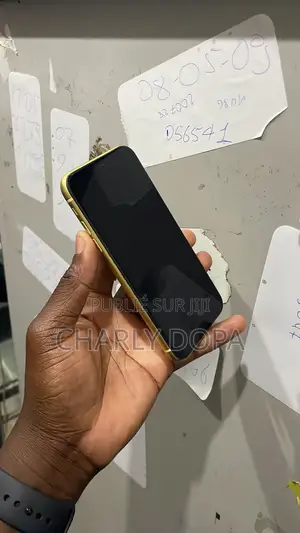 Apple iPhone 11 128 GB Jaune