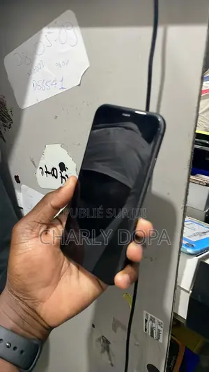 Apple iPhone 11 128 GB Noir
