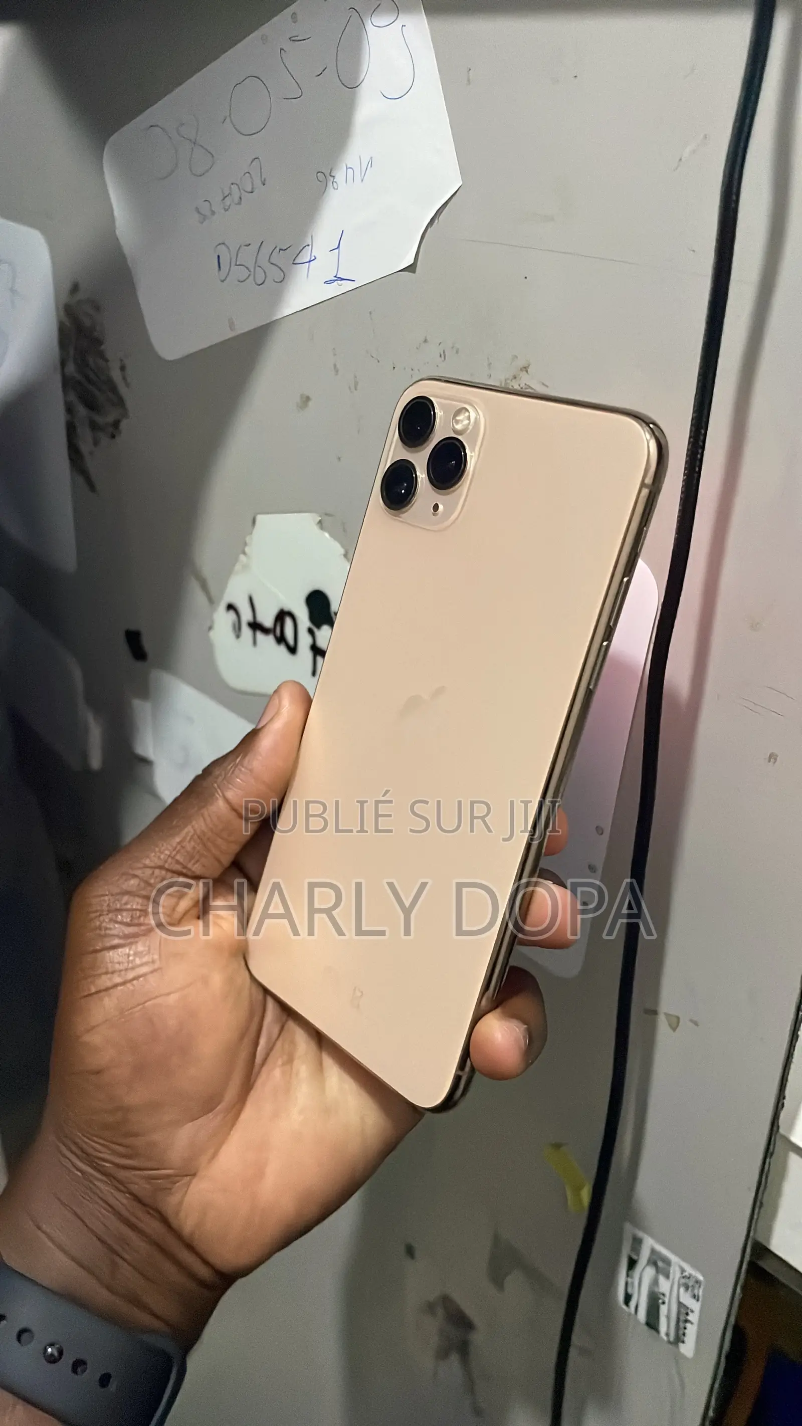 Apple iPhone 11 Pro Max 64 GB Doré
