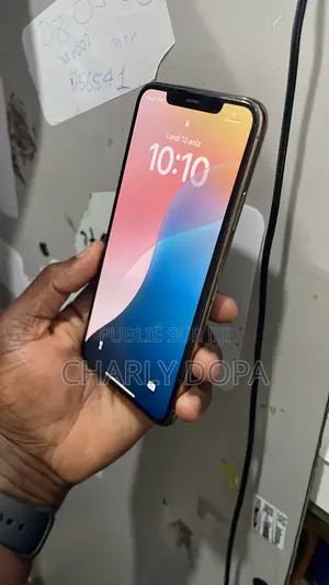 Apple iPhone 11 Pro Max 64 GB Doré