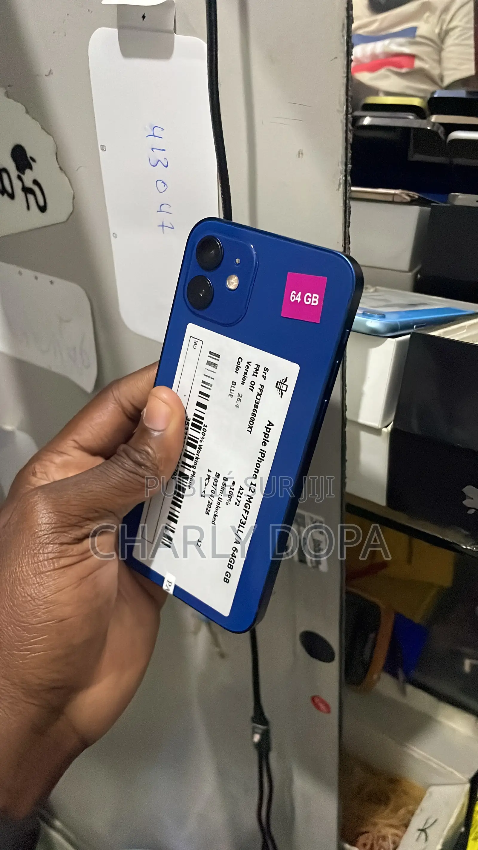 Apple iPhone 12 64 GB Bleu