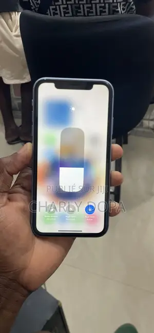 Apple iPhone XR 64 GB Bleu