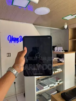 Apple iPad Air 11 (2025) 128 GB Bleu