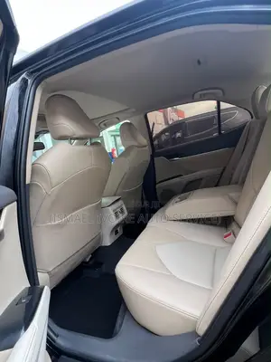 Toyota Camry 2022 Noir