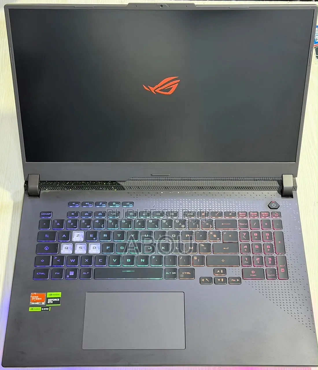 Ordinateur portable Asus ROG Strix G17 16GB AMD Ryzen 9 SSD 1T