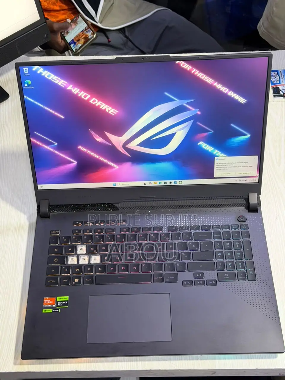 Ordinateur portable Asus ROG Strix G17 16GB AMD Ryzen 9 SSD 1T